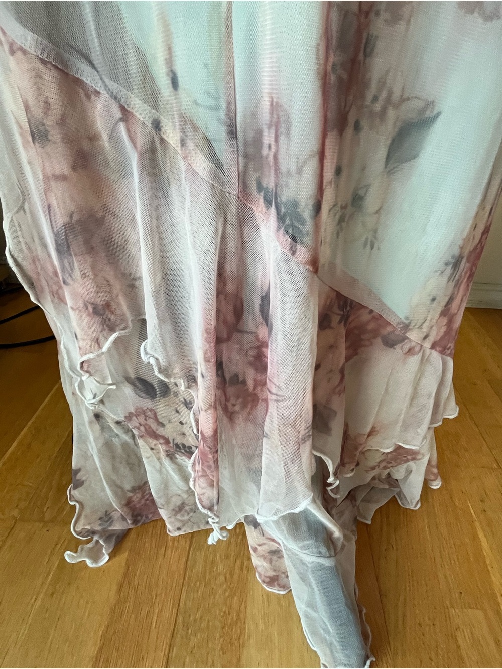 VTg Fairy Core Whimsical Dress Size S Water Color Maxi SPAIN rare 🍒 Floral - Picture 13 of 15